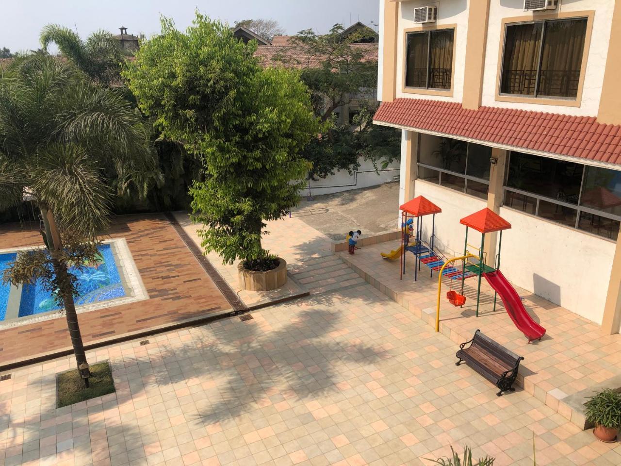 Resort Silver Hills Lonavala Luaran gambar
